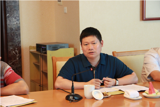 2013.7.30协会第一次常务理事会吴有林.png